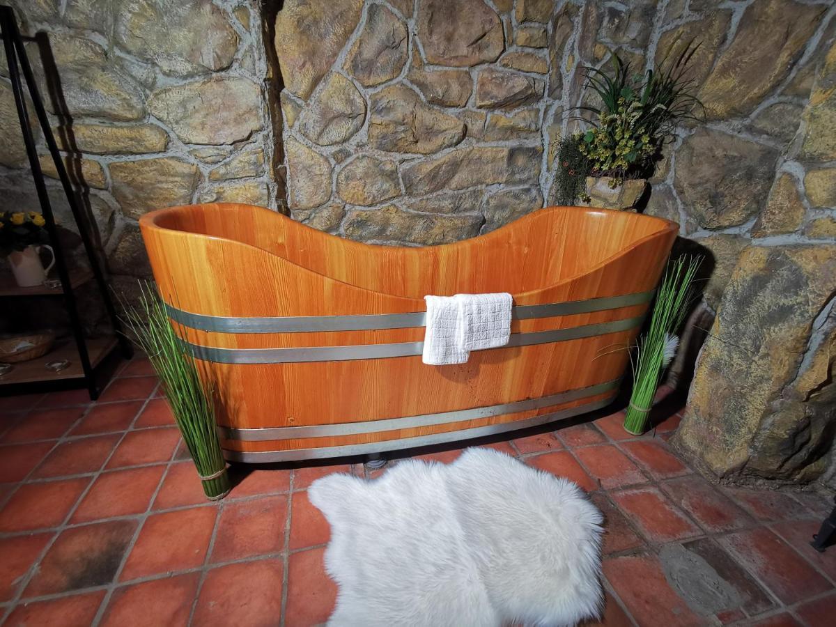 Hotel U Cisare Iii. Melnik Luaran gambar