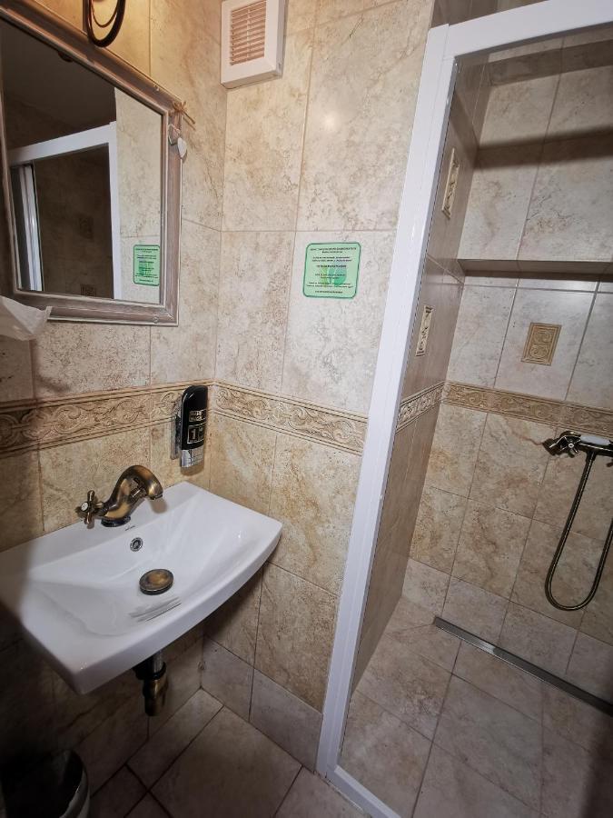 Hotel U Cisare Iii. Melnik Luaran gambar